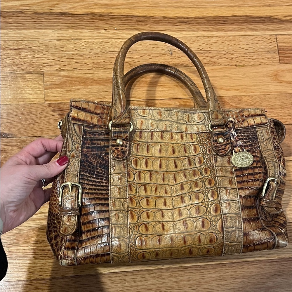 BRAHMIN toasted almond pecan gold finely satchel